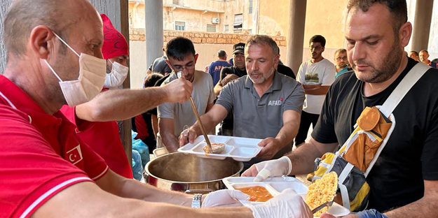 Türk Kızılay, Libya ülkesine tam 150 ton insani yardım malzemesi yolladı! Flaş gelişme