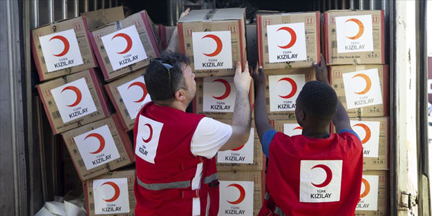 Türk Kızılay'dan Mozambik'teki afet bölgesine yardım