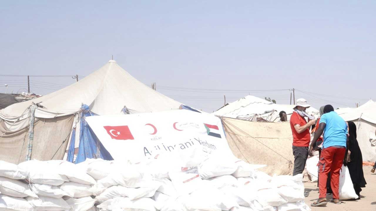 Türk Kızılayı, Sudan'da mazlumların yanına koştu