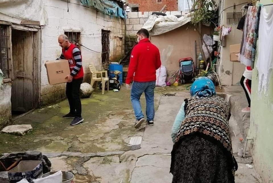Türk Kızılay’ı yardımlarını sürdürüyor 