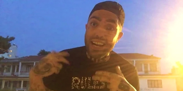 Türk kızlarına dil uzatan alçak Yunan: Kendimi Rum Acun Ilıcalı gibi hissediyorum