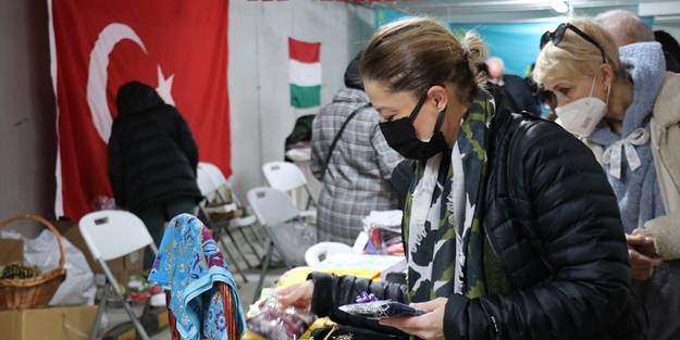 Türk kurumları da katılıyor! Gürcistan'da geleneksel kış kermesi