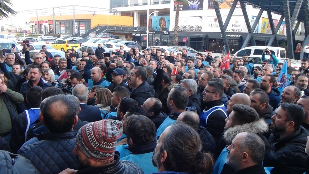 Türk Metal Sendikası’ndan MESS’e siyah çelenk 