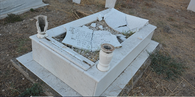 Türk mezarlığına saldırmışlardı! Dışişleri'nden açıklama geldi