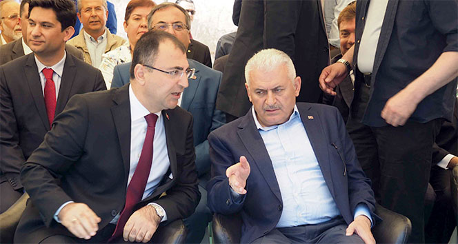 'Türk milletiyiz ve bununla gurur duyuyoruz'