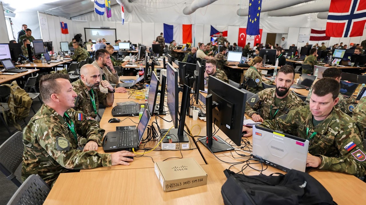 Türk mühendisler ittifakta kilit rol üstlendi! NATO'nun kritik yazılımına Türkiye imzası