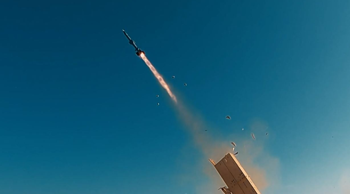 Türk mühendisliğinin zaferi: SİPER 1 hedefi delip geçti