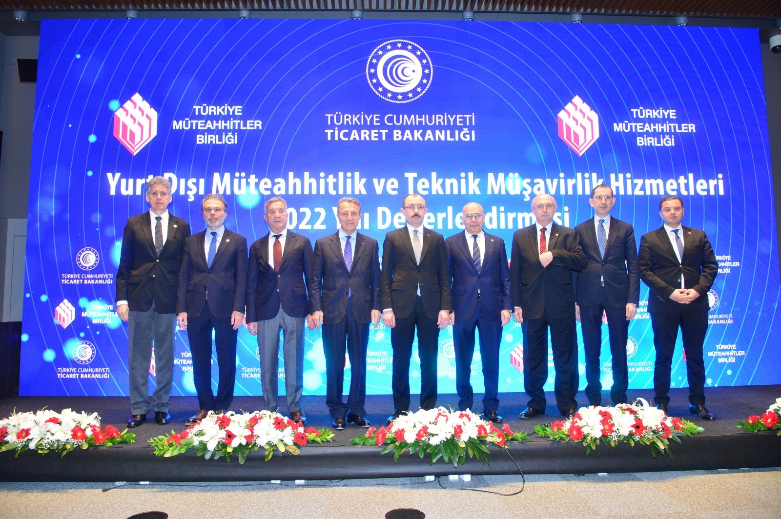 Türk müteahhitler, yurt dışında 17,8 milyar dolarlık yeni proje üstlendi
