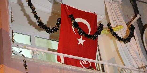 Türk pilotun babaevine acı haber ulaştı