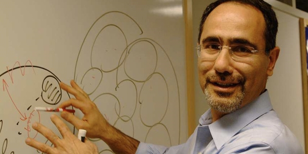 Türk Profesör'e ödül