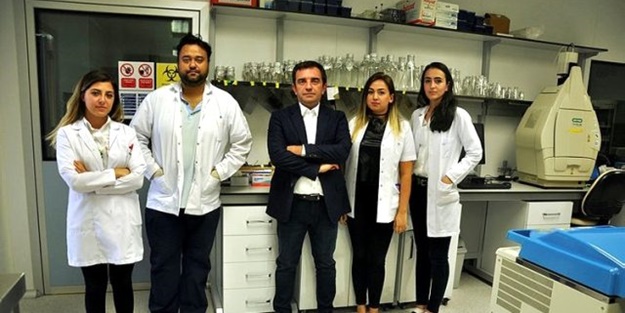 Türk Profesör ve ekibi koronavirüs gen haritasını çıkardı