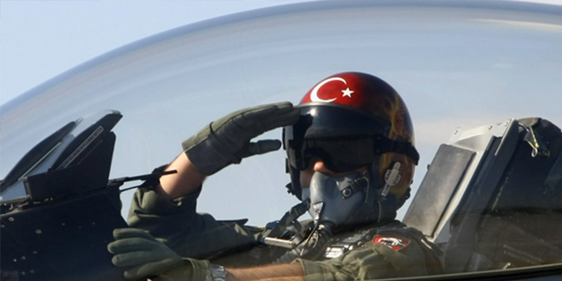 Türk savaş pilotları 'en doğru karar'ı öğreniyor! Dünyada sayılı ülkede var...