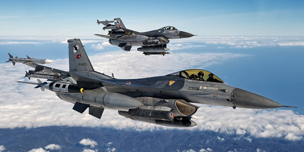 Yunanlar titredi! Türk F-16'ları tam 737 saat...