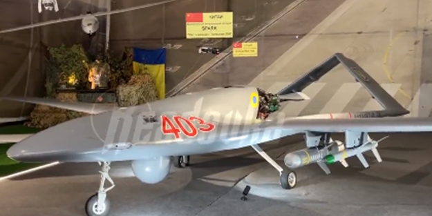 Türk SİHA'sını ele geçirip sergilemeye başladılar! Böyle avuntu görülmedi