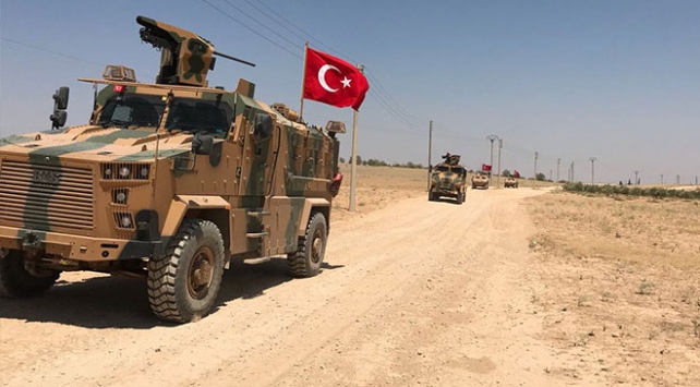 Türk Silahlı Kuvvetlerin'den Münbiç hattında 35. devriye