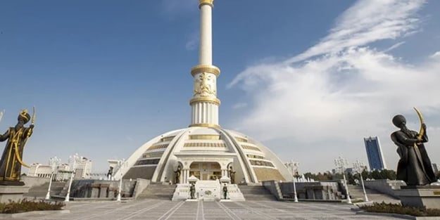 Türk şirketleri görüşüyor: Türkmenistan'ın 50 milyar doları aşan projeleri peş peşe hayata geçirdi! Enerjide iş birliği