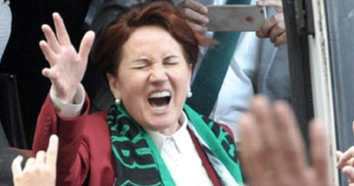 Türk siyasi tarihinde böyle rezillik görülmedi! İYİ Parti’de ‘fuhuş oteli’ krizi büyüyor… Adnan Beker’den çarpıcı iddialar