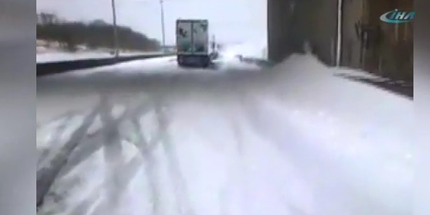 Türk şoför muhabirliğe soyunursa...