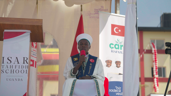 Türk STK'sının Uganda'daki Hafızlık Okulu İlk Mezunlarını Verdi