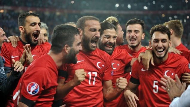 Türk taraftarlara hayran olan ünlü futbol adamları