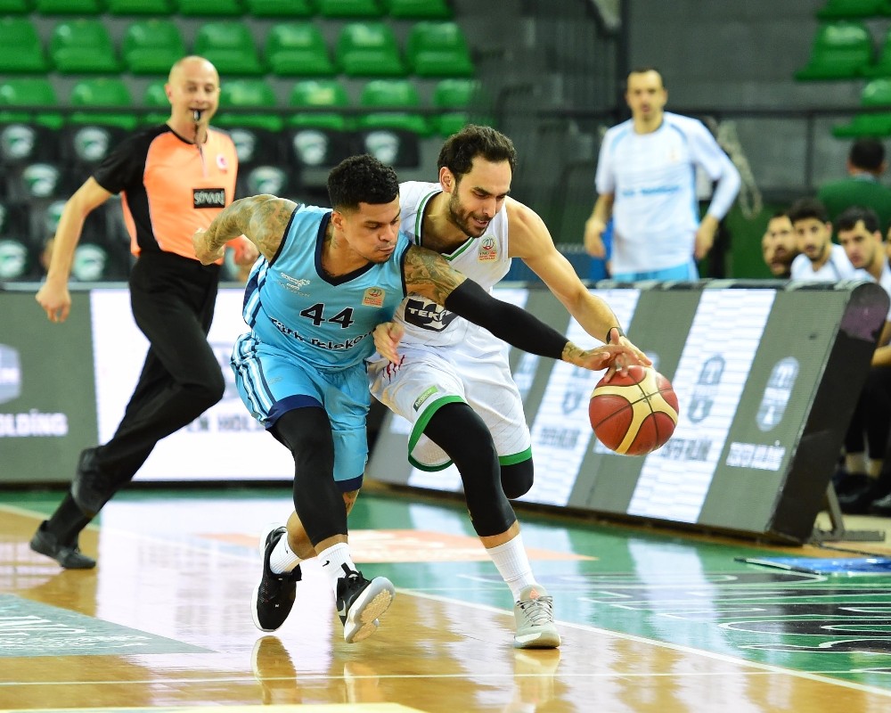 Türk Telekom, Darüşşafaka deplasmanından zaferle döndü 