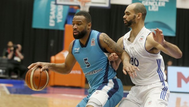 Türk Telekom, İstanbul BBSK'yi mağlup etti: 82-89