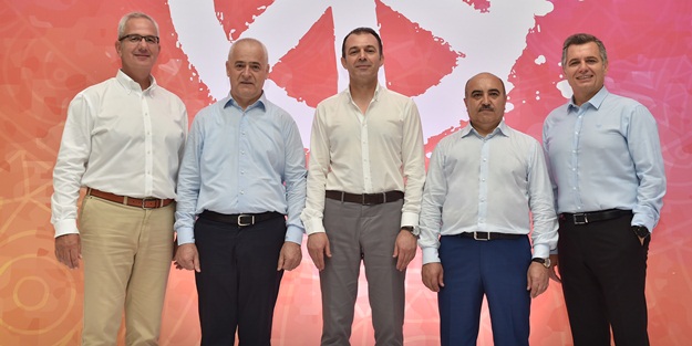 Türk Telekom ve Turkcell,40 ülkeden 100 şirketi Türkiye’de bir araya getirdi