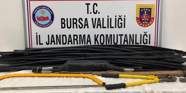 Türk Telekom'a ait kabloları çalan 3 kişi tutuklandı