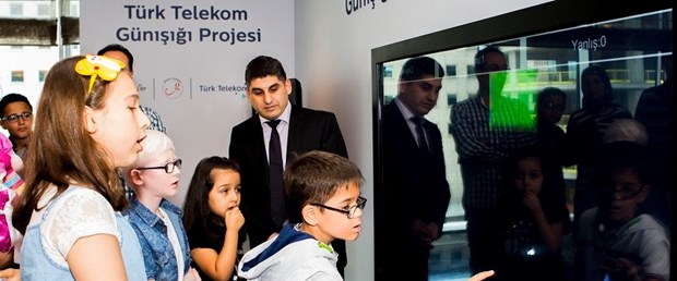 Türk Telekom’un sosyal sorumluluk projesi Günışığı, 700 az gören çocuğa umut oldu