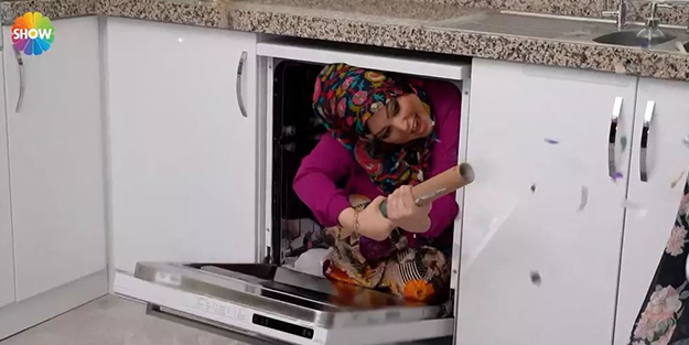 Türk televizyonlarında yeni saçmalık! Show TV'de reyting uğruna bunu da gördük!
