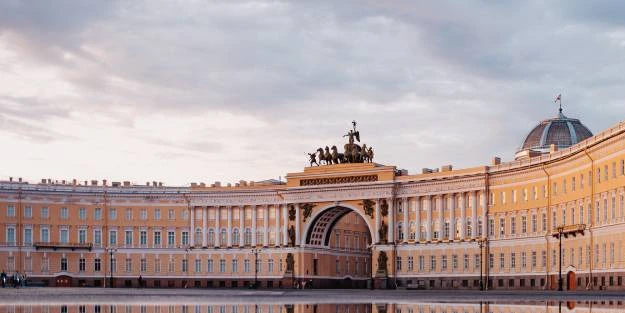  Türk turistler, Rusya’nın turistik kenti o bölgeyi tercih ediyor! Rusya'dan Türkiye'ye akın devam ediyor: Kalkınmadaki rolü