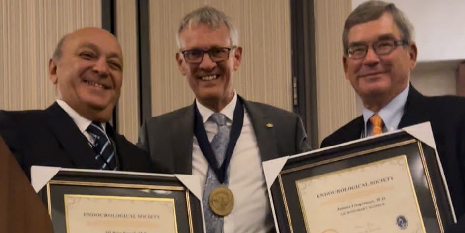 Türk ürolog cerrah, Dünya Endoüroloji Derneği’nin ‘Ömür Boyu’ Onursal Üyelik Ödülü’nü aldı!