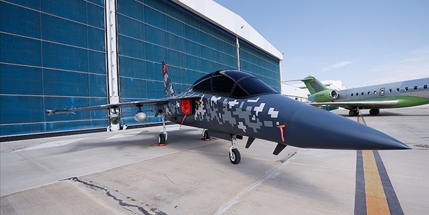 Türk yıldızlarının yeni uçağı HÜRJET olacak!