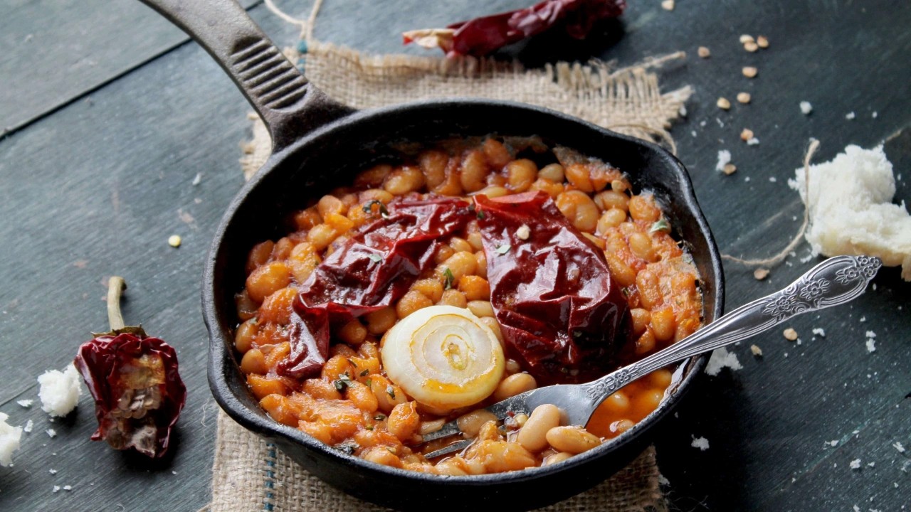 Türk, Yunan ve Osmanlı mutfaklarından etkilenen Makedonya'da en meşhur yemekleri bakın ne! Duyan şok olacak