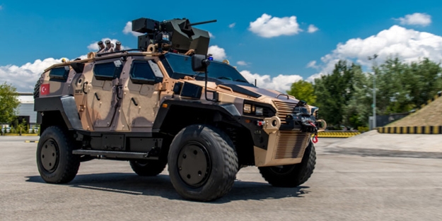 Türk zırhlısı YÖRÜK Afrika ülkesinde görüntülendi