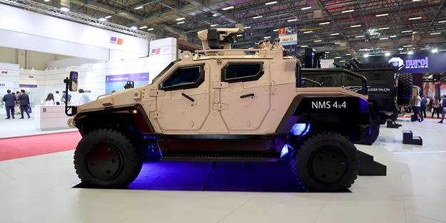 Türk zırhlısını almak için sıraya girdiler