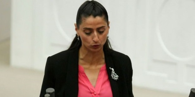 Türkçe bilmeyen HDP'li o vekil yemin etti