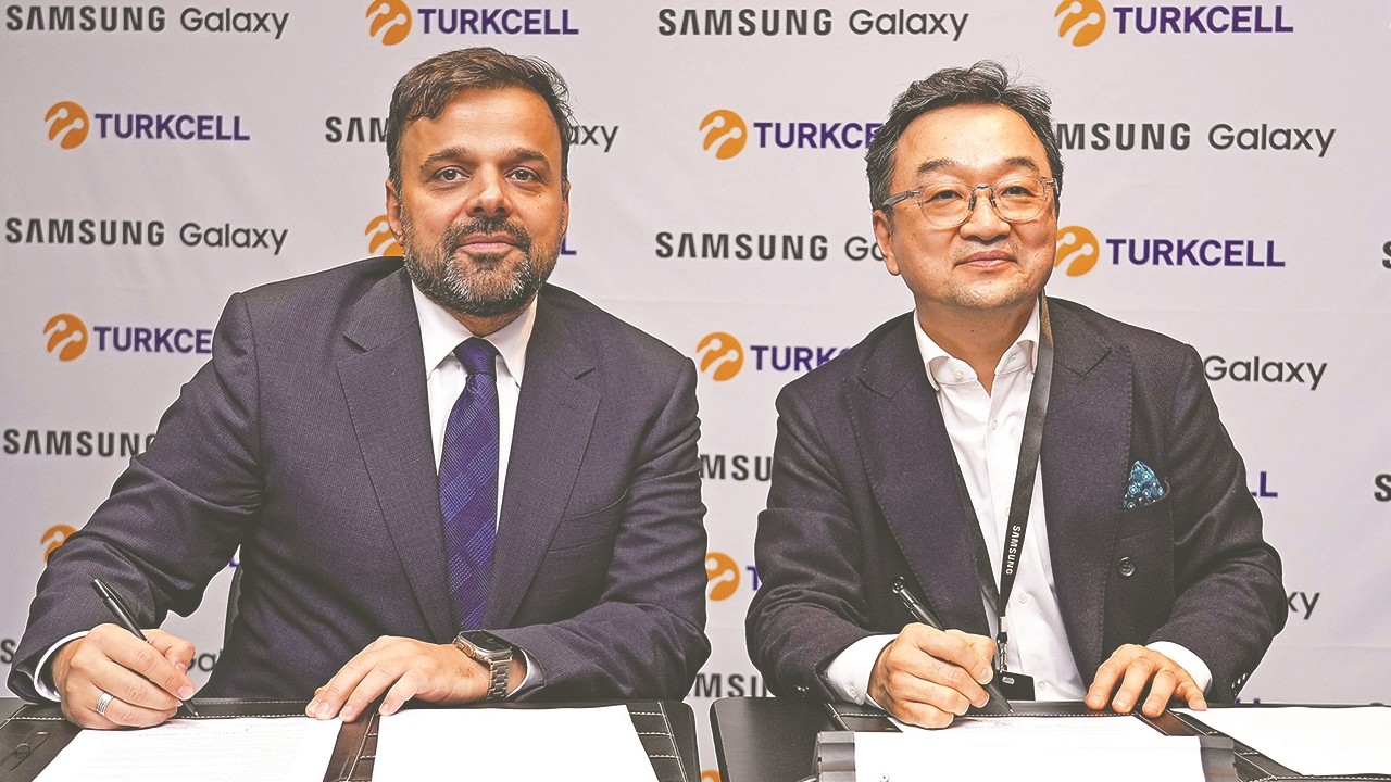 Turkcell ve Samsung 5G destekli akıllı cihaz satışı için anlaştı