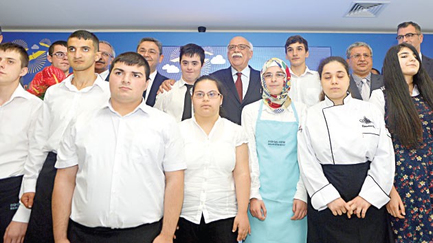 Turkcell’le 10 bin kişi engeli aşacak