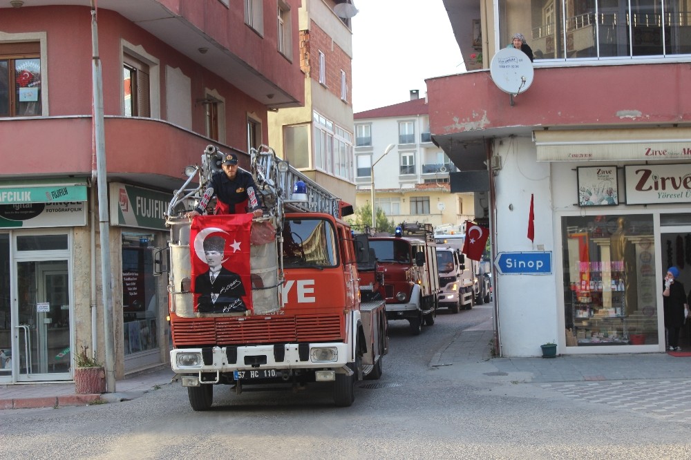 Türkeli’de 19 Mayıs konvoyu 