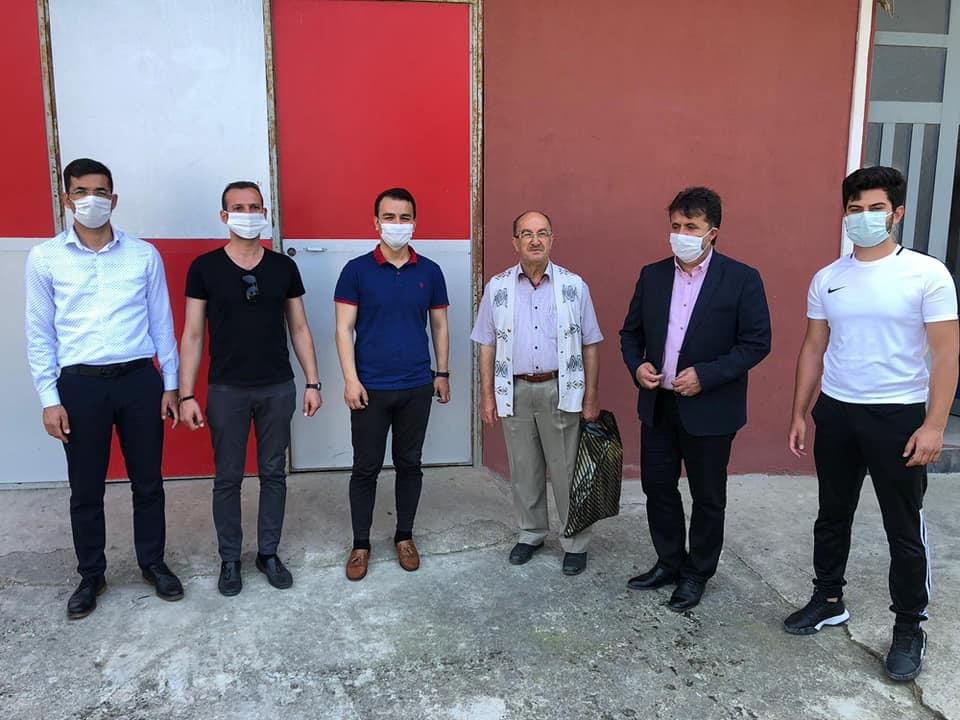 Türkeli’de şehit yakınları ve gazilere Babalar Günü ziyareti 