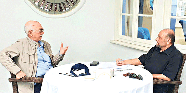 Duayen politikacı ile çok özel söyleşi! 