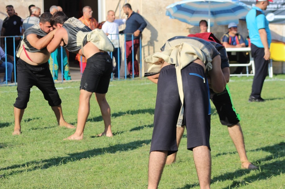Türkiye Aba Güreşi Şampiyonası başladı 