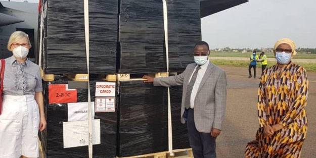 Türkiye, Afrika ülkelerine 200 bin doz Sinovac aşısı hibe etti