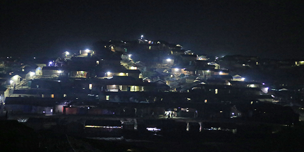 Türkiye Arakan'daki kamplarda farkını ortaya koydu