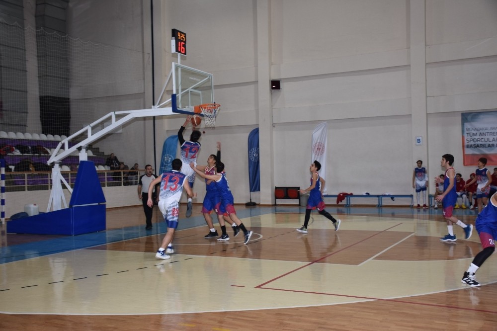 Türkiye Basketbol Federasyonu U18 Erkekler 2. Bölge Şampiyonası Afyon’da yapılıyor 