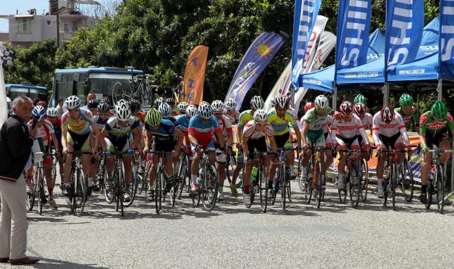 Türkiye Bisiklet Şampiyonası sürüyor