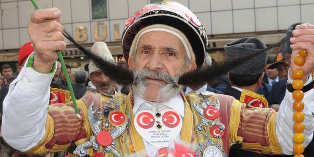 Türkiye Bıyık Kralı Pala Mevlüt, 81 yaşında öldü