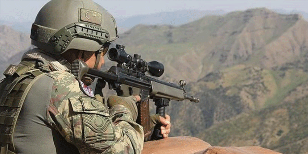 Türkiye bombaladı, bir ABD askeri etkilendi! Aslında etkilenen terörist başı Mazlum Abdi imiş!