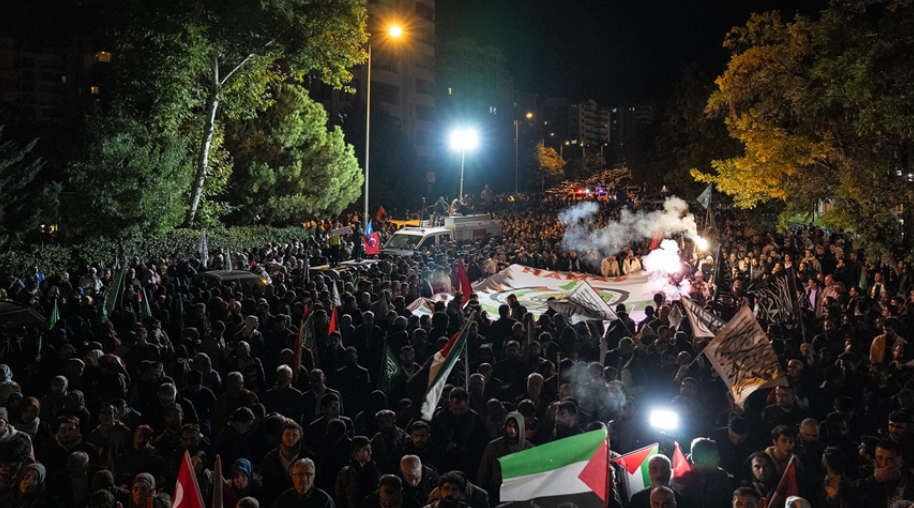 Türkiye bu gece uyumadı! Gazze için ayaktayız